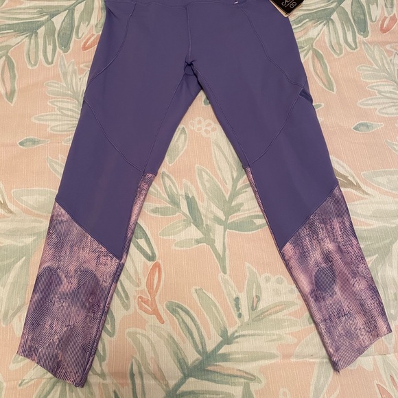 Calia by Carrie Underwood 7/8 leggings - Picture 3 of 10